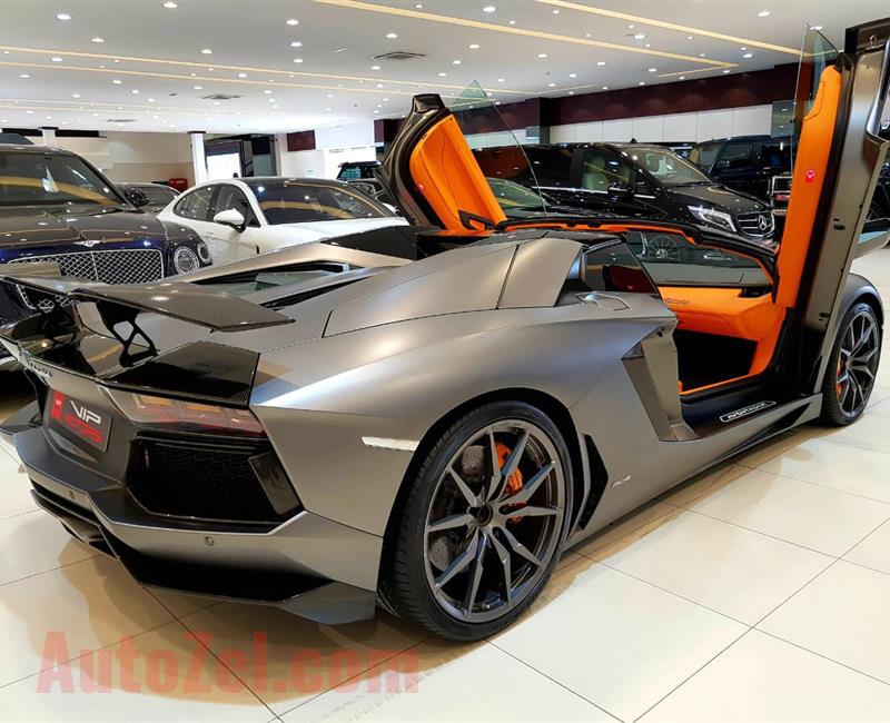 LAMBORGHINI AVENTADOR ROADSTER, SPECIAL ORDERED- 2014- GREY- 14 000 KM- GCC