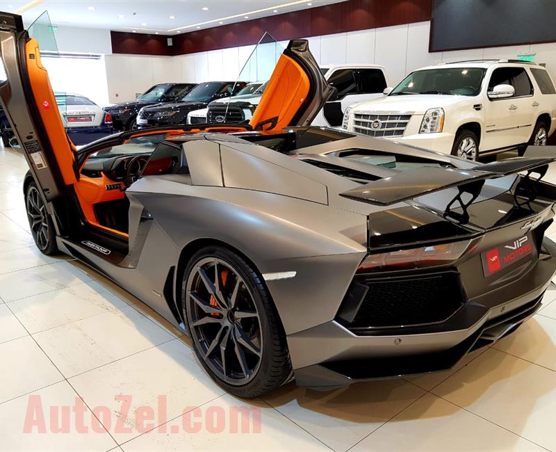 LAMBORGHINI AVENTADOR ROADSTER, SPECIAL ORDERED- 2014- GREY- 14 000 KM- GCC