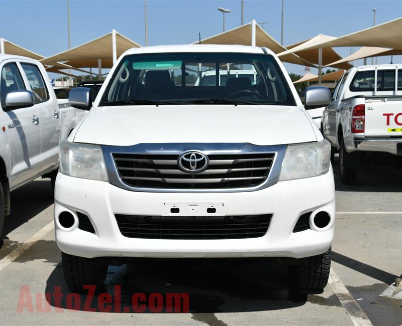 TOYOTA HILUX (MANUAL GEAR), V4- 2014- WHITE- 231 000 KM- GCC