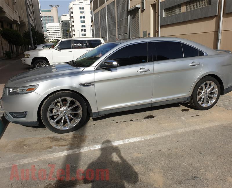 Ford Taurus LIMITED - excellent condition only 63K kms