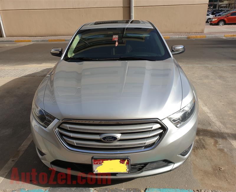 Ford Taurus LIMITED - excellent condition only 63K kms