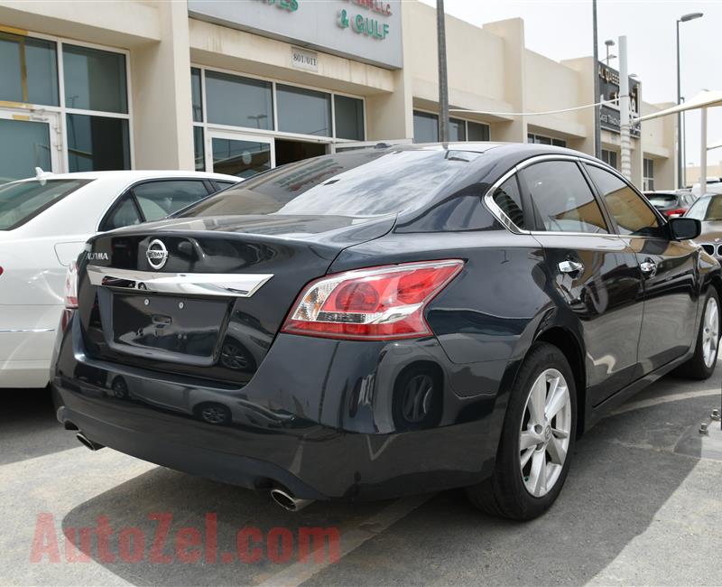 NISSAN ALTIMA- 2013- GRAY- 93 000 MILES- AMERICAN SPECS