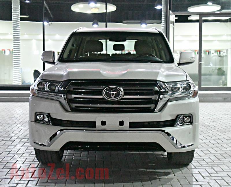 TOYOTA LAND CRUISER GXR MODEL 2014 - WHITE - CAR KIT 2018 - 200,000 KM - V8 - GCC 