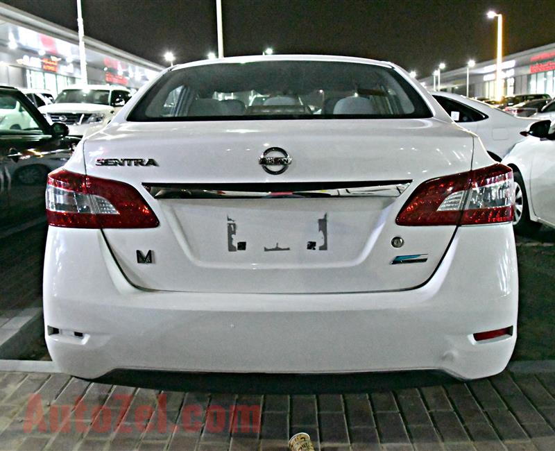 NISSAN SENTRA MODEL 2015 - WHITE - 110,000 KM -  V4 - GCC 