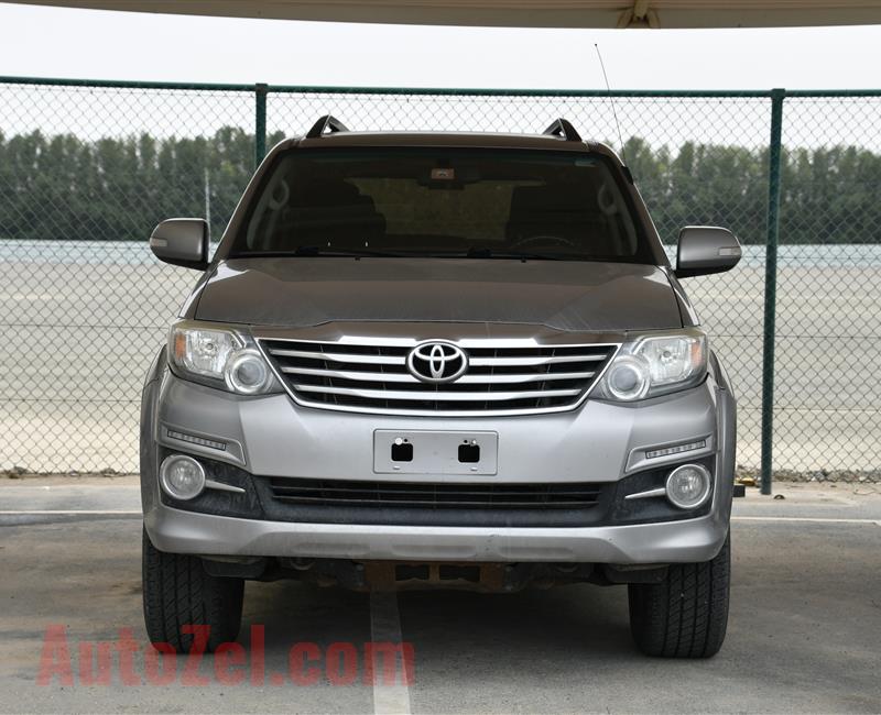 TOYOTA FORTUNER GXR 4.0 V6- 2015- GRAY- 158 000 KM- GCC SPECS