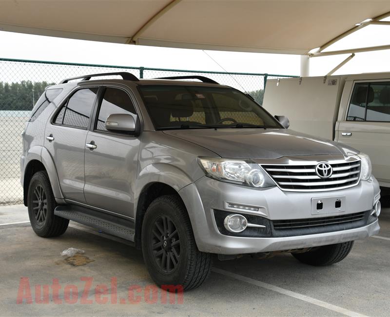 TOYOTA FORTUNER GXR 4.0 V6- 2015- GRAY- 158 000 KM- GCC SPECS