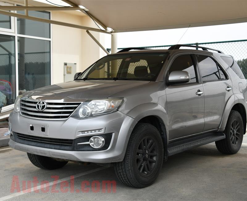 TOYOTA FORTUNER GXR 4.0 V6- 2015- GRAY- 158 000 KM- GCC SPECS