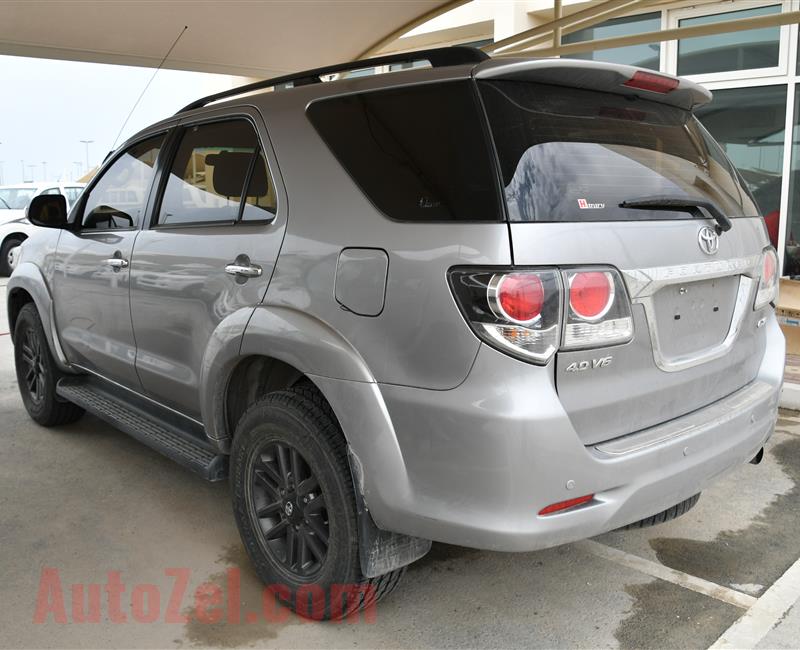 TOYOTA FORTUNER GXR 4.0 V6- 2015- GRAY- 158 000 KM- GCC SPECS