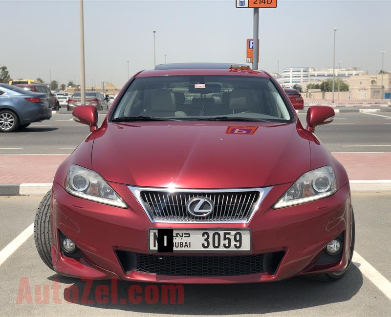 Lexus IS300 - Perfect Condition - 2012 - GCC