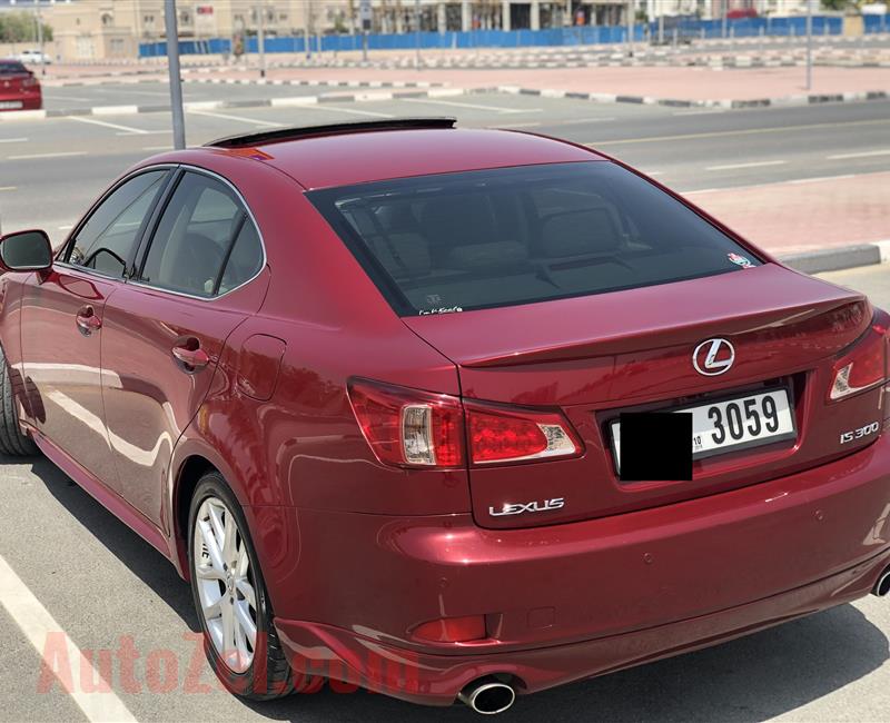 Lexus IS300 - Perfect Condition - 2012 - GCC