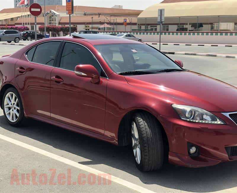 Lexus IS300 - Perfect Condition - 2012 - GCC