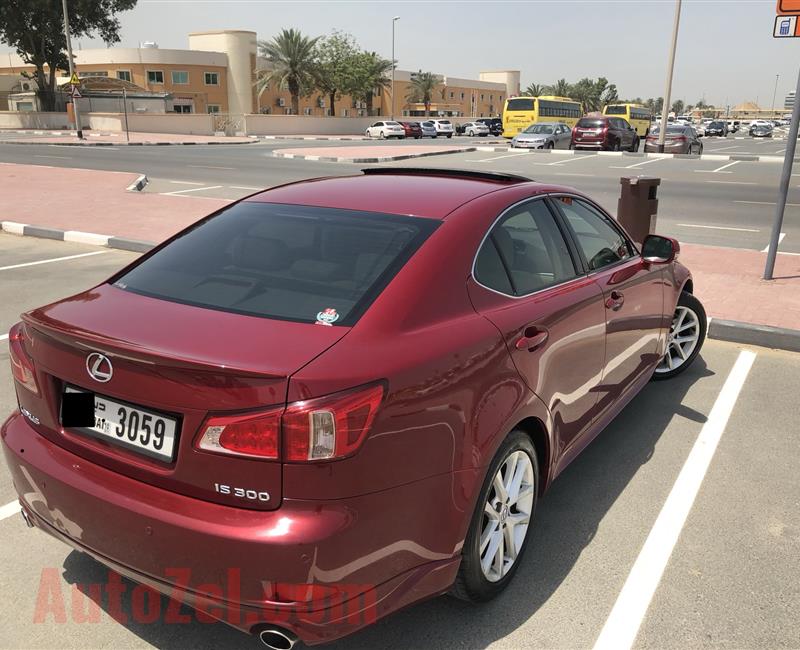 Lexus IS300 - Perfect Condition - 2012 - GCC