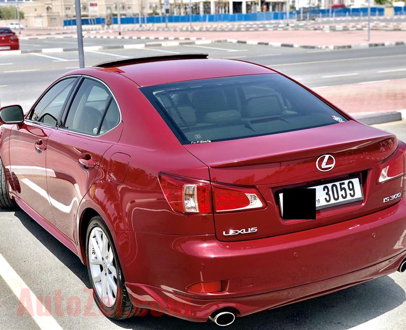 Lexus IS300 - Perfect Condition - 2012 - GCC