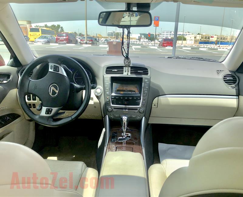 Lexus IS300 - Perfect Condition - 2012 - GCC