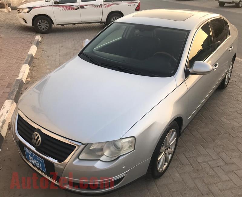 Volkswagen Passat TSI Turbo 2009 Model Gcc Specs Fully Loaded Options No1-First Owner/Car is in Excellent Condition&Very Clean