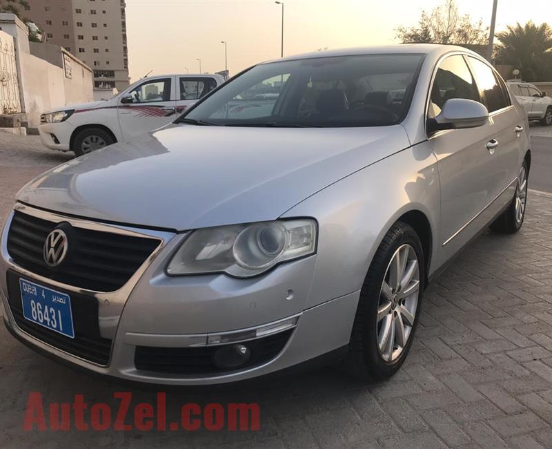 Volkswagen Passat TSI Turbo 2009 Model Gcc Specs Fully Loaded Options No1-First Owner/Car is in Excellent Condition&Very Clean