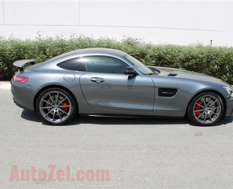 MERCEDES-BENZ AMG GTS- 2016- GRAY- 37 000 KM- GCC SPECS