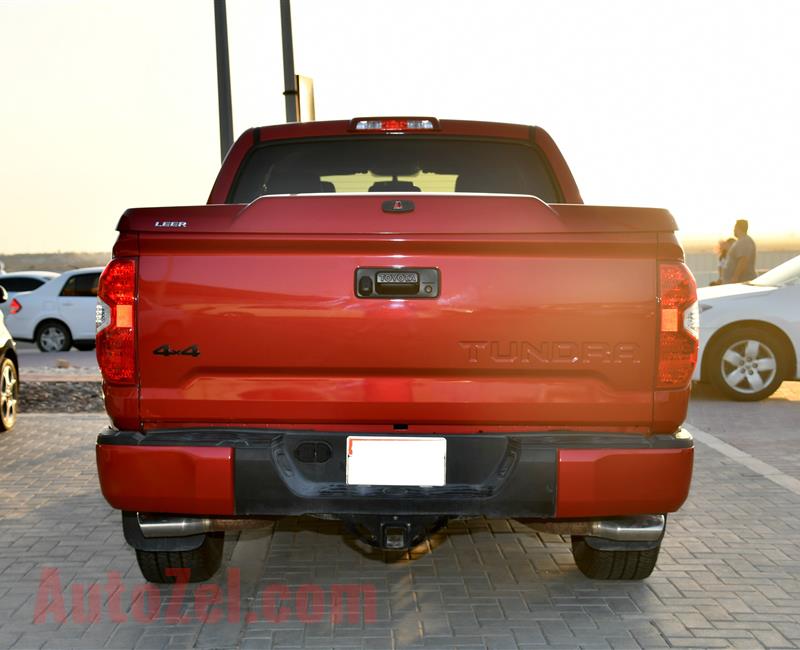 TOYOTA TUNDRA- 2017- RED- 30 000 KM- AMERICAN SPECS