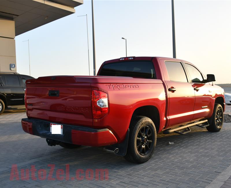 TOYOTA TUNDRA- 2017- RED- 30 000 KM- AMERICAN SPECS