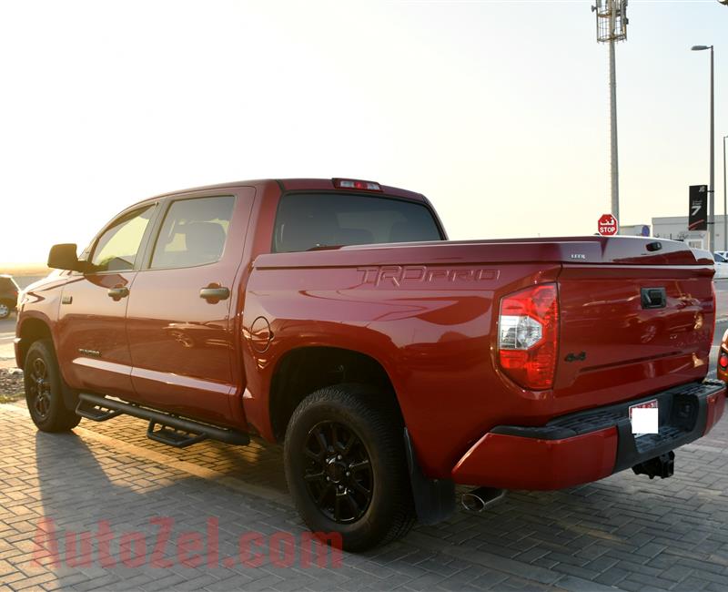 TOYOTA TUNDRA- 2017- RED- 30 000 KM- AMERICAN SPECS