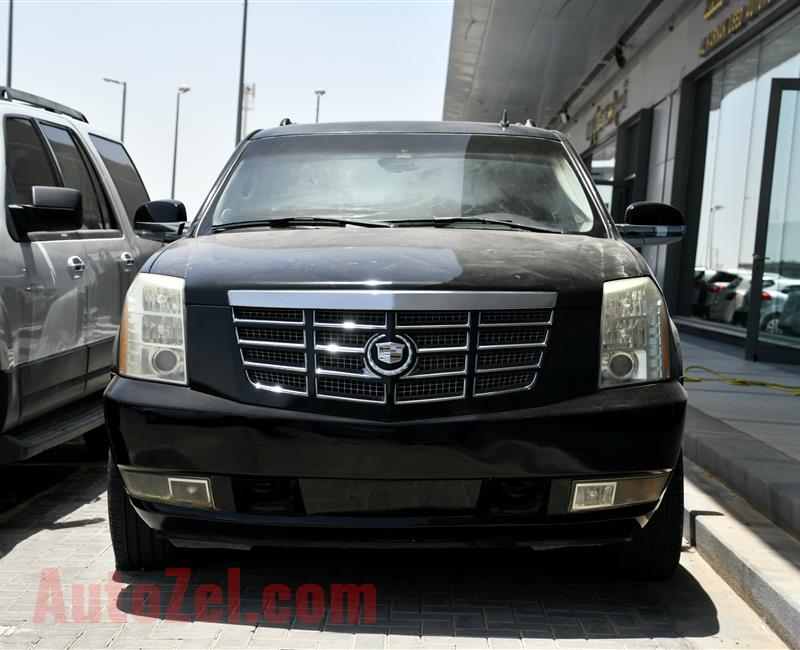 CADILLAC ESCALADE- 2008- BLACK- 200 000 KM- AMERICAN SPECS