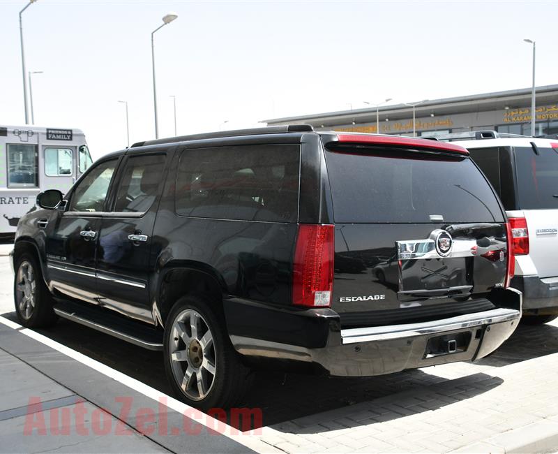 CADILLAC ESCALADE- 2008- BLACK- 200 000 KM- AMERICAN SPECS