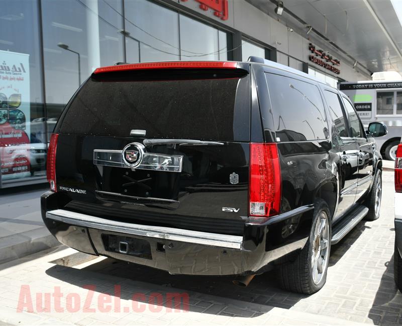 CADILLAC ESCALADE- 2008- BLACK- 200 000 KM- AMERICAN SPECS