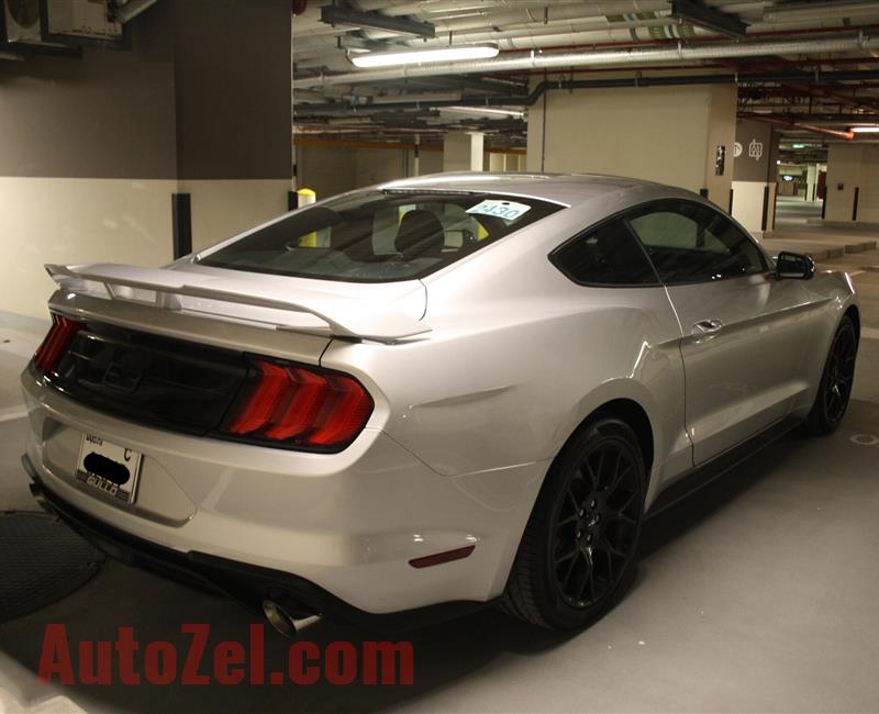 2018 Ford Mustang performance pack. 