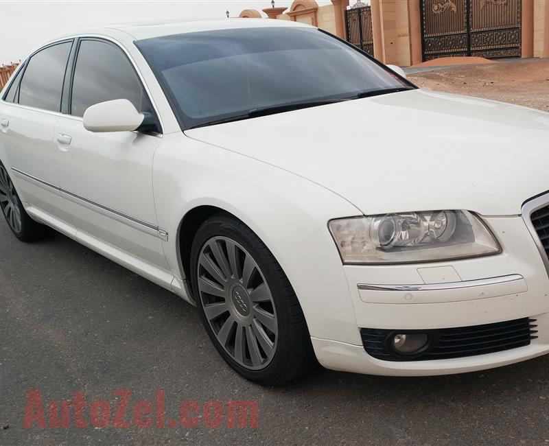 Audi a8L. 4.2V8