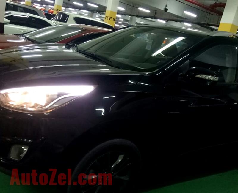 Hyundai Tucson black, 76500km, 2015 Model