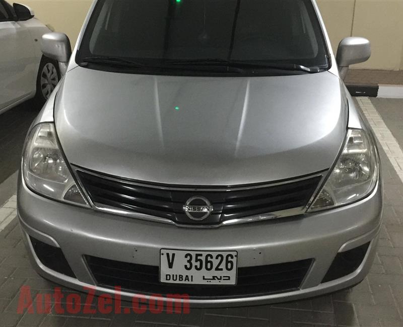 Nissan Tida/Versa Sedan 1.8 2011 Urgent Sale