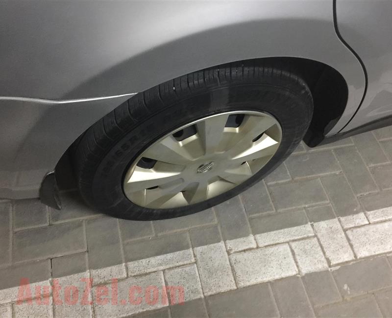 Nissan Tida/Versa Sedan 1.8 2011 Urgent Sale