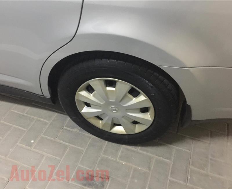 Nissan Tida/Versa Sedan 1.8 2011 Urgent Sale