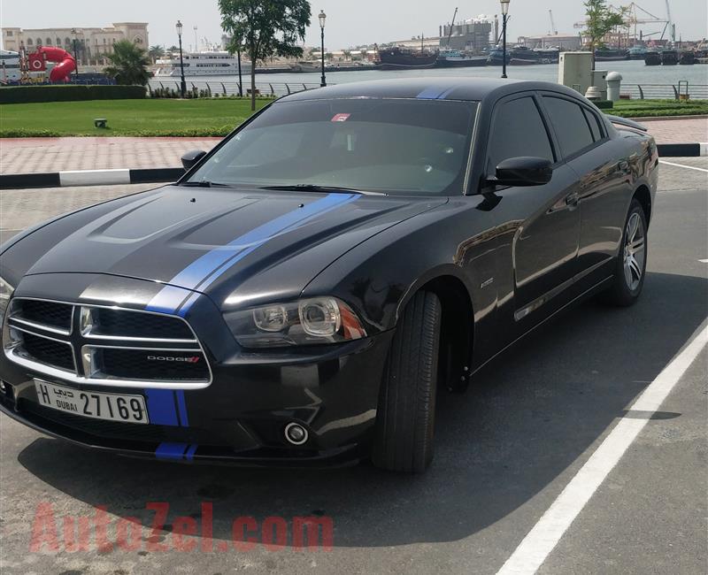Dodge Charger 5.7l / GCC spec/Accident and Scratch free/ Well maintained 