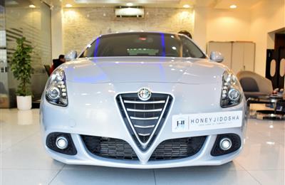 29000 KM ONLY !!! Alpha Romeo Giulietta 2015 Model GCC...