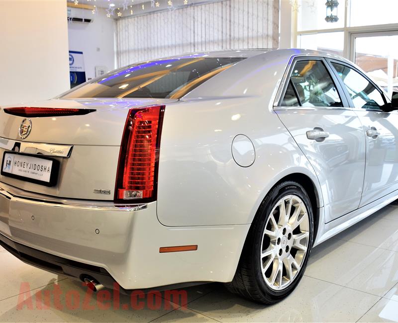 AMAZING !!!! Cadillac CTS V8 2013 Model GCC Specs