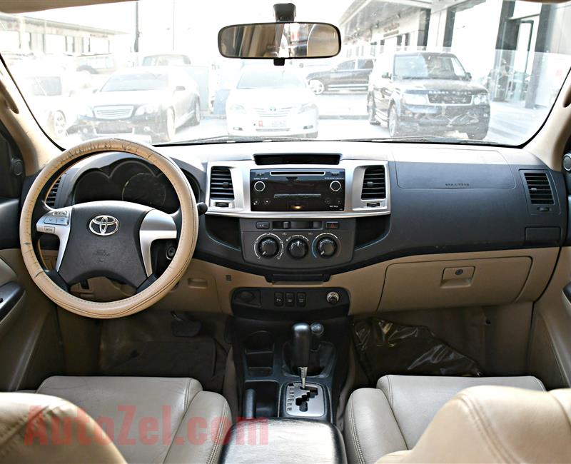 TOYOTA FORTUNER MODEL 2014 - SILVER - 120,000 KM - GCC 