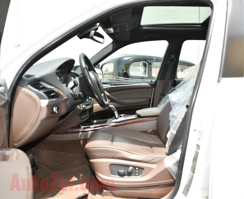 BMW X5 4.8i - AED 32,000