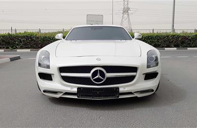 MERCEDES-BENZ SLS, V10- 2011- WHITE- 86 000 KM- GCC