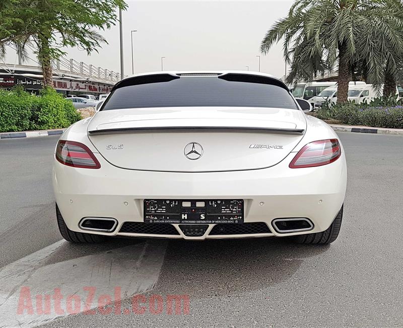 MERCEDES-BENZ SLS, V10- 2011- WHITE- 86 000 KM- GCC