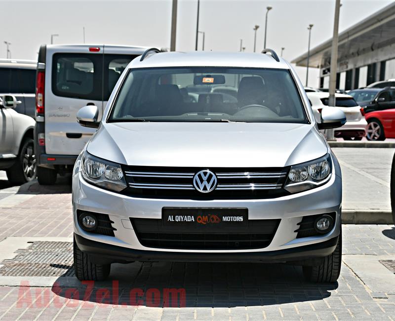 VOLKSWAGEN TIGUAN MODEL 2016 - SILVER - 110,000 KM - V4 - GCC 