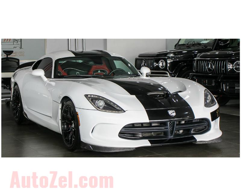 DODGE VIPER GTS- 2013- WHITE- 38 000 KM- GCC SPECS