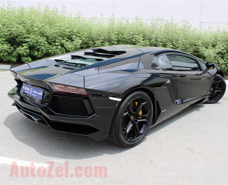 LAMBORGHINI AVENTADOR LP700-4, V12- 2013- BLACK- 22 000 KM- GCC