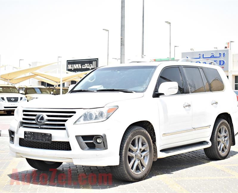 LEXUS LX 570 -  WHITE - 32,000 KM -  V8 - GCC 