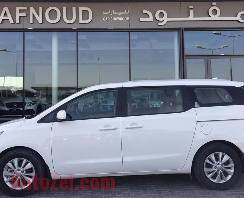 KIA CARNIVAL- 2016- WHITE- 95 000 KM- GCC SPECS