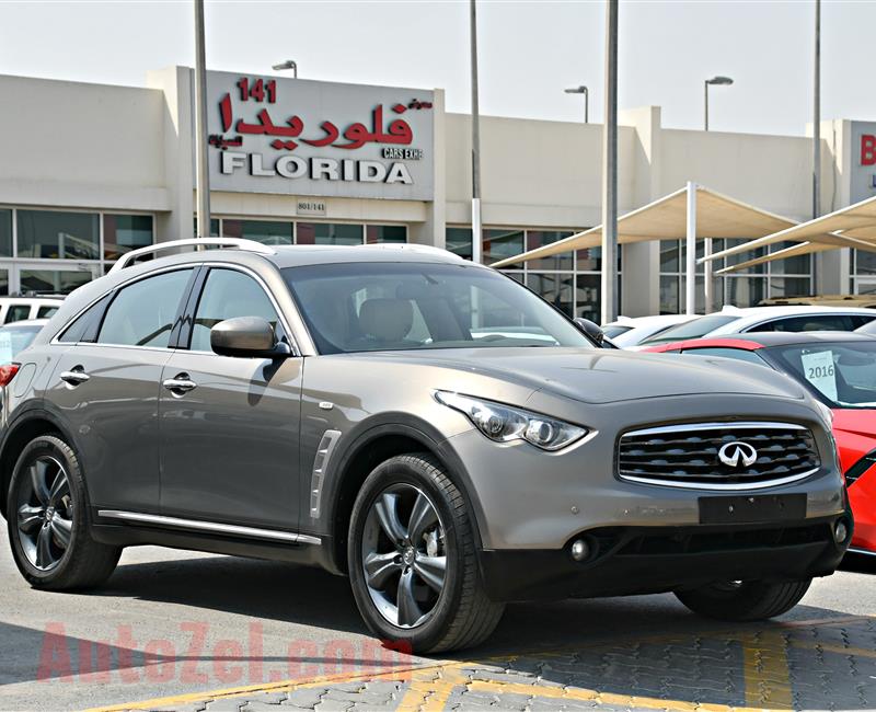 INFINITI FX35 FULL OPTION  MODEL 2010 - GOLD - 187,000 KM - V8 - GCC 