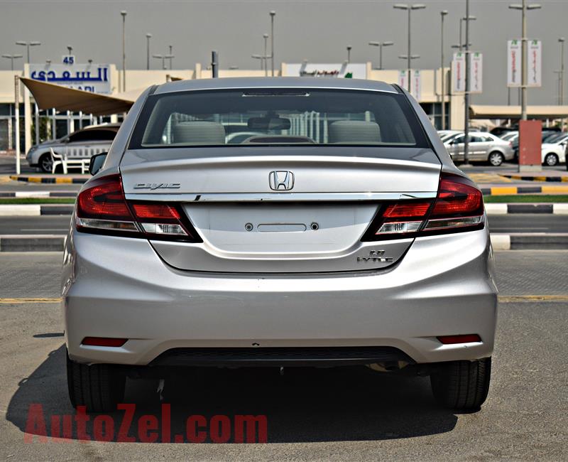 HONDA CIVIC  MODEL 2015 - SILVER - 173,000 KM - V4 - GCC 