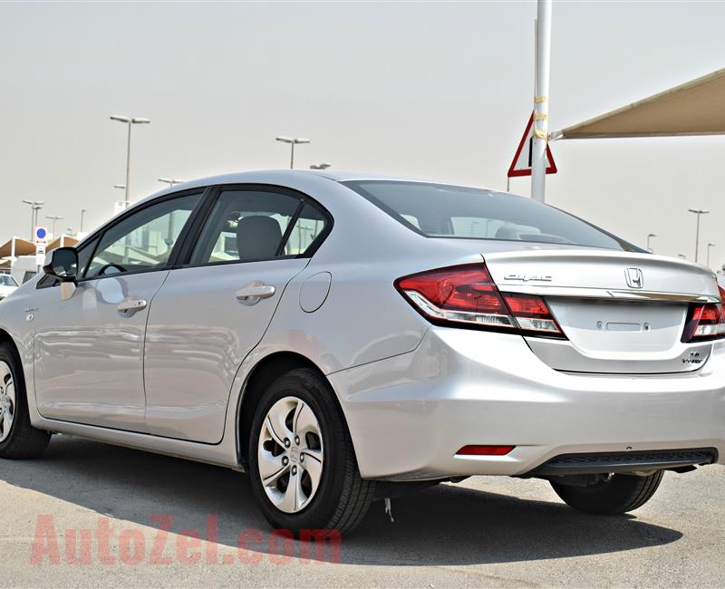 HONDA CIVIC  MODEL 2015 - SILVER - 173,000 KM - V4 - GCC 