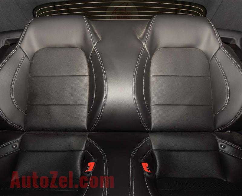 Ford Mustang 5.0 - V8 / Soft Top Convertible