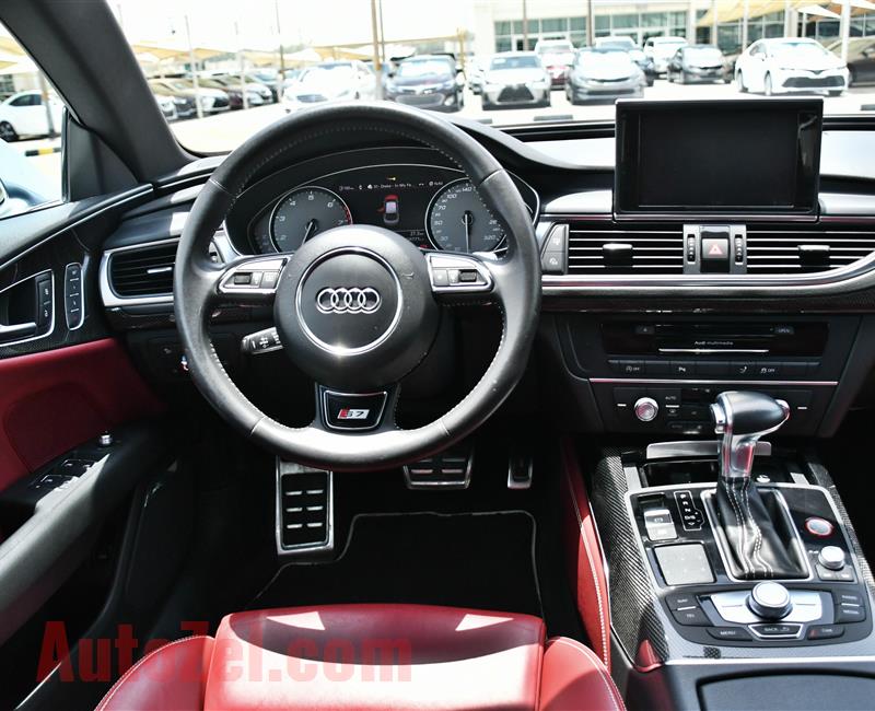 AUDI S7, V8- 2013- WHITE- 158 000 KM- GCC